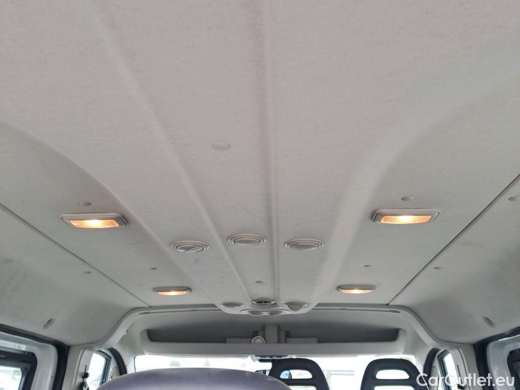  Peugeot  Boxer PEUGEOT  / 2014 / 4P / combi Combi 5/9 Pl 330 L1H1 BlueHDi 88KW (120) #74