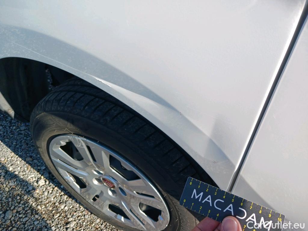  Fiat  Doblo FIAT Doblò Cargo/2015/4P/furgón derivado de turismo Cargo SX 1.3 Mjet 70 kW (95 CV) #4