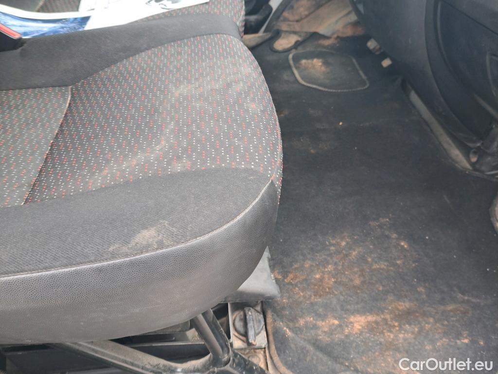  Peugeot  Boxer PEUGEOT  / 2014 / 4P / combi Combi 5/9 Pl 330 L1H1 BlueHDi 88KW (120) #48