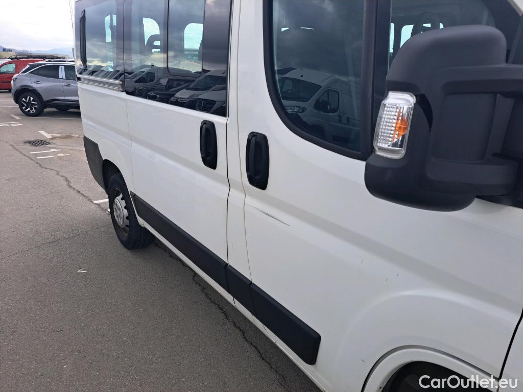  Peugeot  Boxer PEUGEOT  / 2014 / 4P / combi Combi 5/9 Pl 330 L1H1 BlueHDi 88KW (120) #38