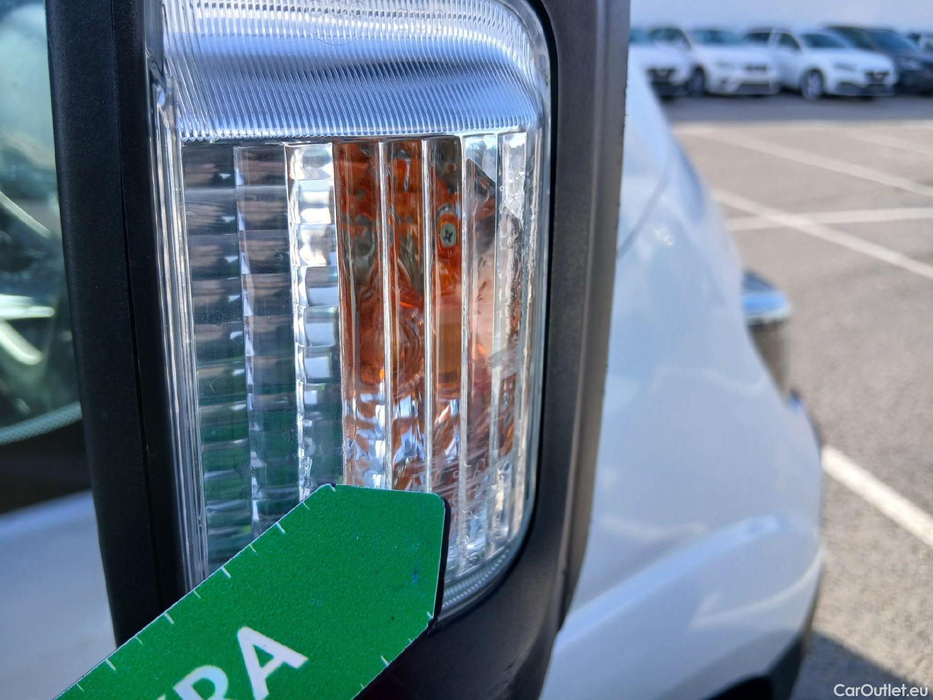  Peugeot  Boxer PEUGEOT  / 2014 / 4P / furgón 333 L2 H1 BHDI 103kW (140CV) S&S 6 V. M (AC) #34