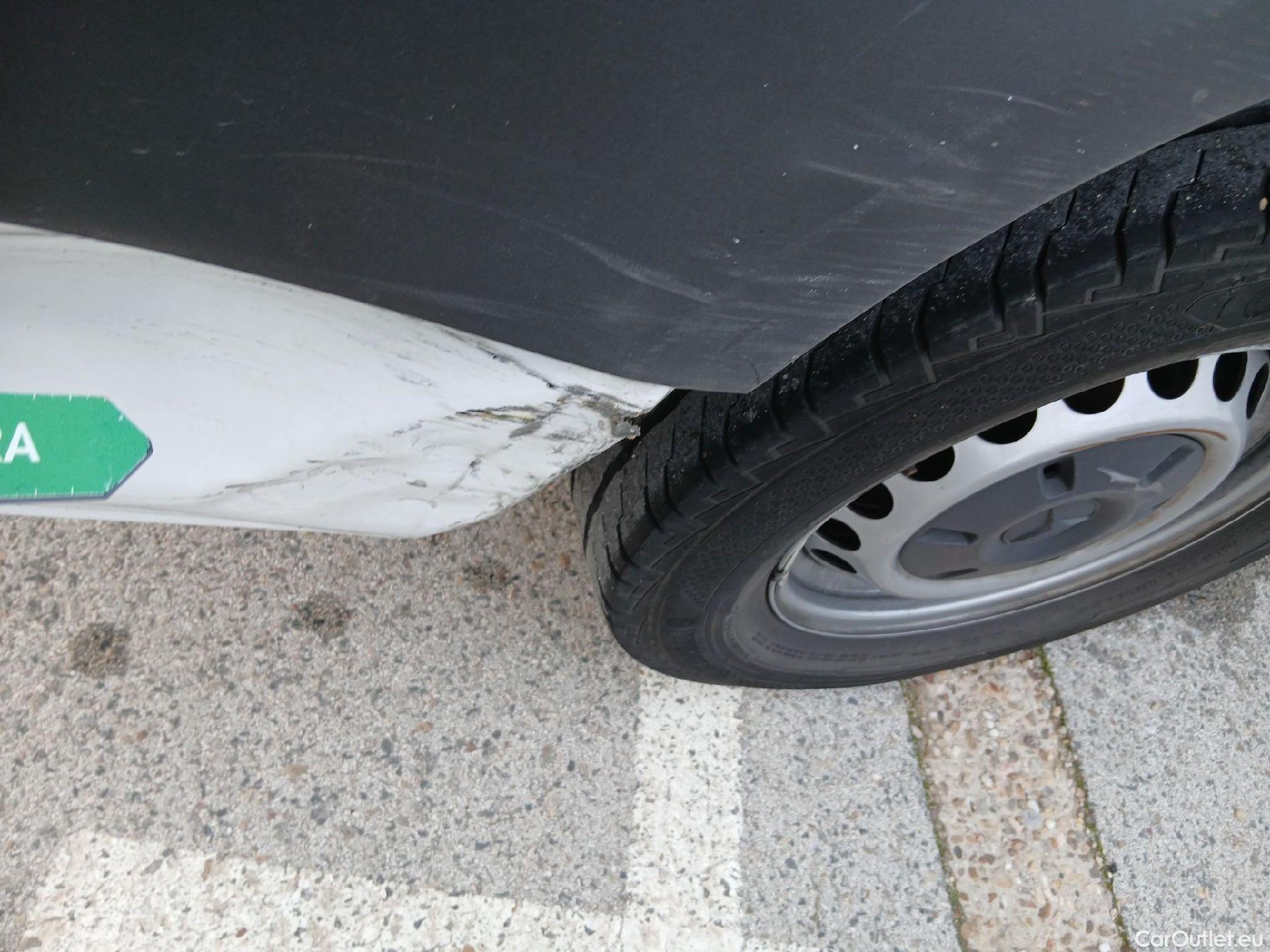  Mercedes  Sprinter MERCEDES-BENZ  / 2018 / 4P / furgón 314 CDI MEDIO 3.5T T. ALTO #56