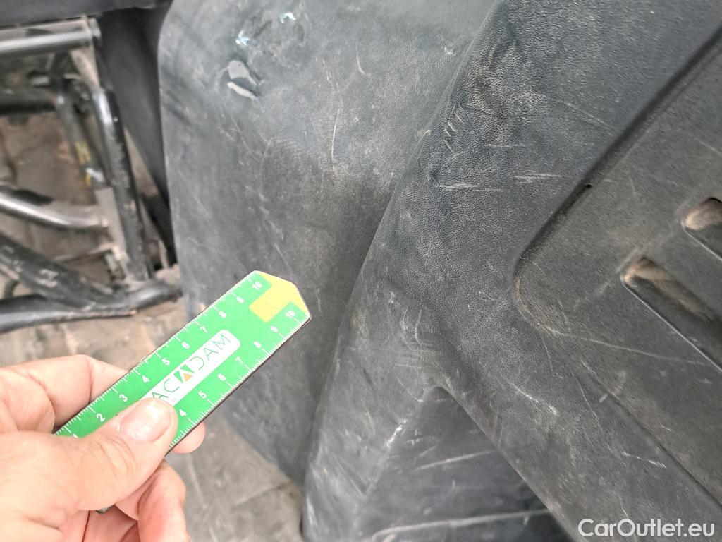  Peugeot  Boxer PEUGEOT  / 2014 / 4P / combi Combi 5/9 Pl 330 L1H1 BlueHDi 88KW (120) #62