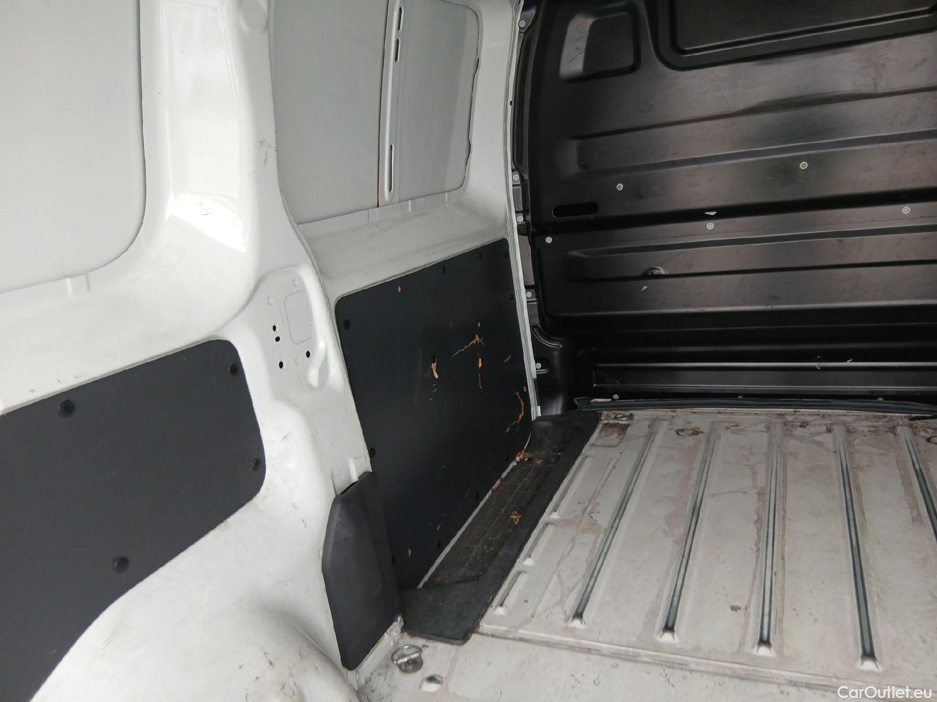  Opel  Vivaro OPEL  / 2019 / 4P / furgón 1.5 Diésel 74kW (100CV) M Std Express #8