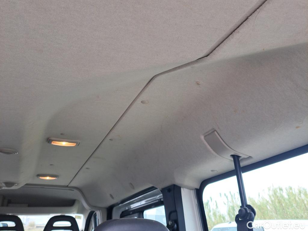  Peugeot  Boxer PEUGEOT  / 2014 / 4P / combi Combi 5/9 Pl 330 L1H1 BlueHDi 88KW (120) #73