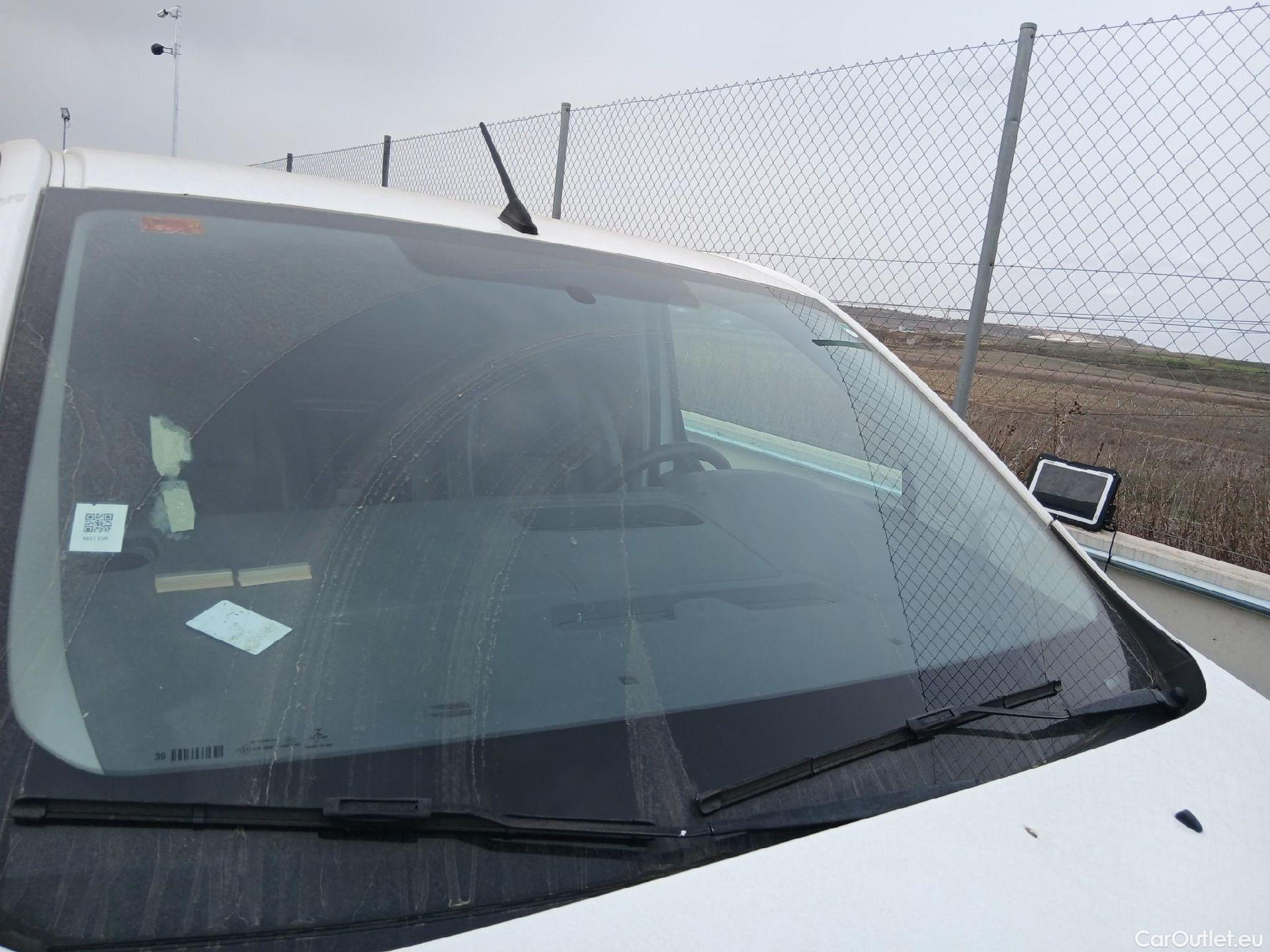  Opel  Vivaro OPEL  / 2019 / 4P / furgón 1.5 Diésel 74kW (100CV) M Std Express #17