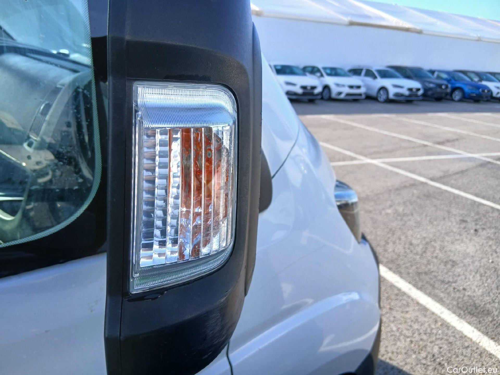  Peugeot  Boxer PEUGEOT  / 2014 / 4P / furgón 333 L2 H1 BHDI 103kW (140CV) S&S 6 V. M (AC) #35