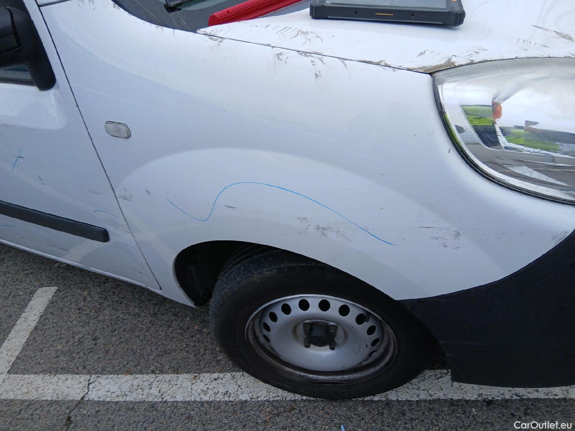  Renault  Kangoo RENAULT  Furgón/2013/3P/furgón derivado de turismo Profesional dCi 55 kW (75 CV) #40