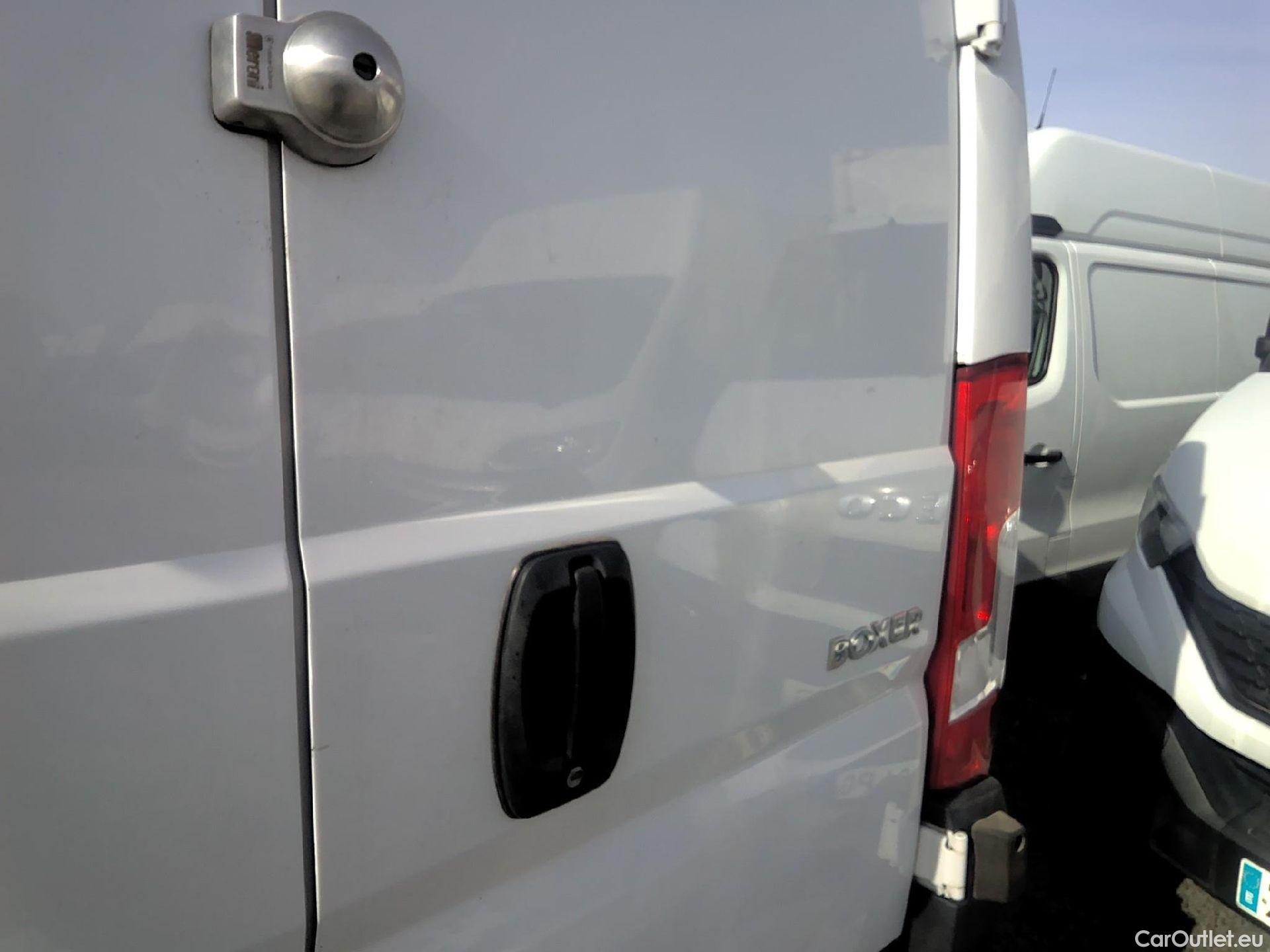  Peugeot  Boxer PEUGEOT  / 2014 / 4P / furgón 333 L2 H1 BHDI 103kW (140CV) S&S 6 V. M (AC) #40