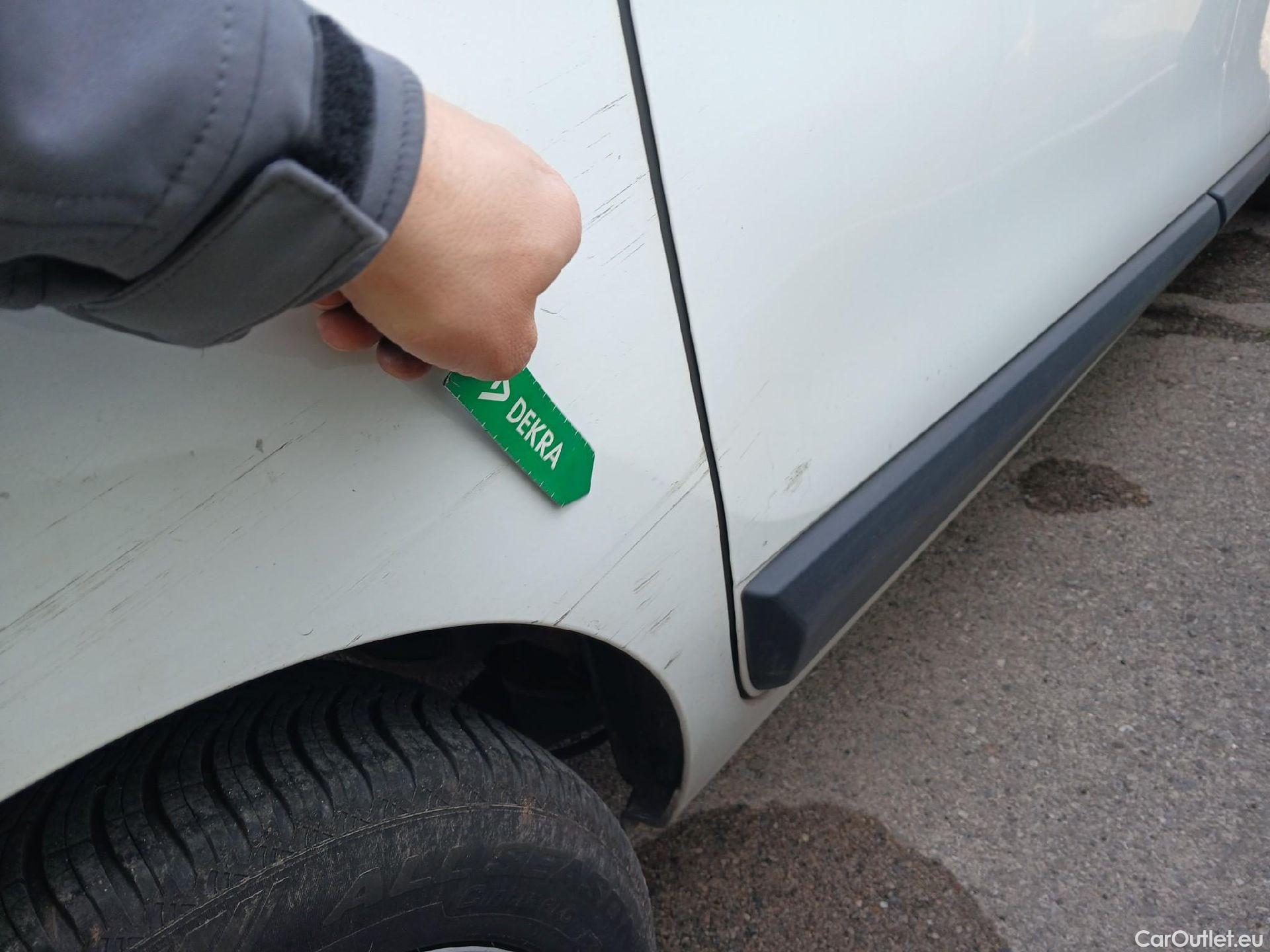  Dacia  Dokker DACIA  / 2013 / 4P / furgón derivado de turismo Van Essential 1.6 80kW (110CV) GLP #32