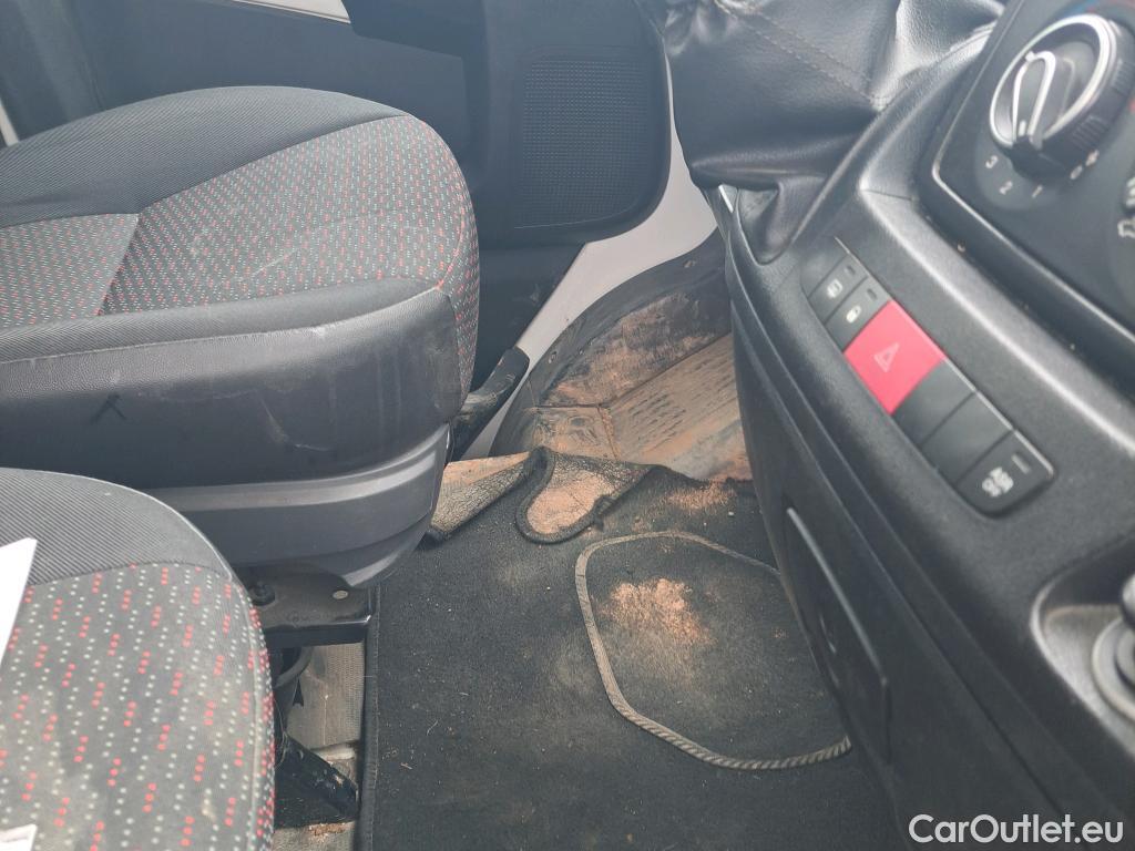  Peugeot  Boxer PEUGEOT  / 2014 / 4P / combi Combi 5/9 Pl 330 L1H1 BlueHDi 88KW (120) #49