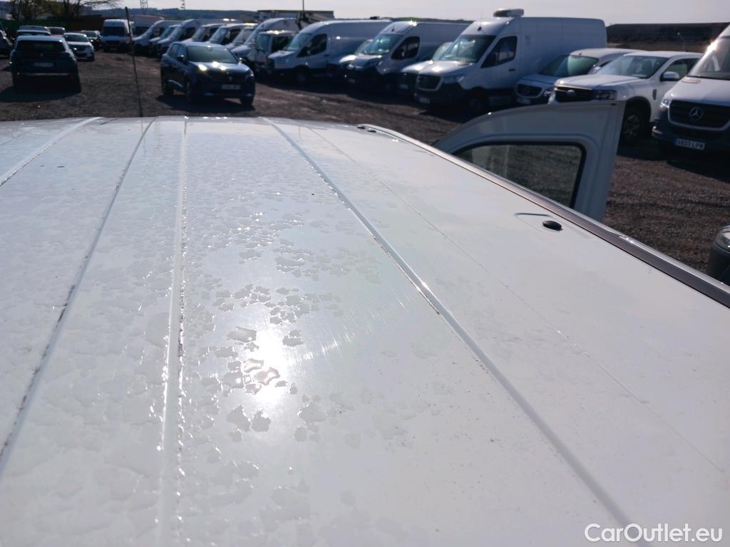  Fiat  Doblo FIAT Doblò Cargo/2015/4P/furgón derivado de turismo Cargo SX 1.3 Mjet 70 kW (95 CV) #36