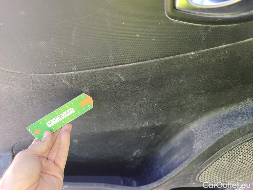  Renault  Trafic RENAULT  / 2019 / 4P / furgón Furgón 27 L1H1 Energy BluedCi 88 kW #88