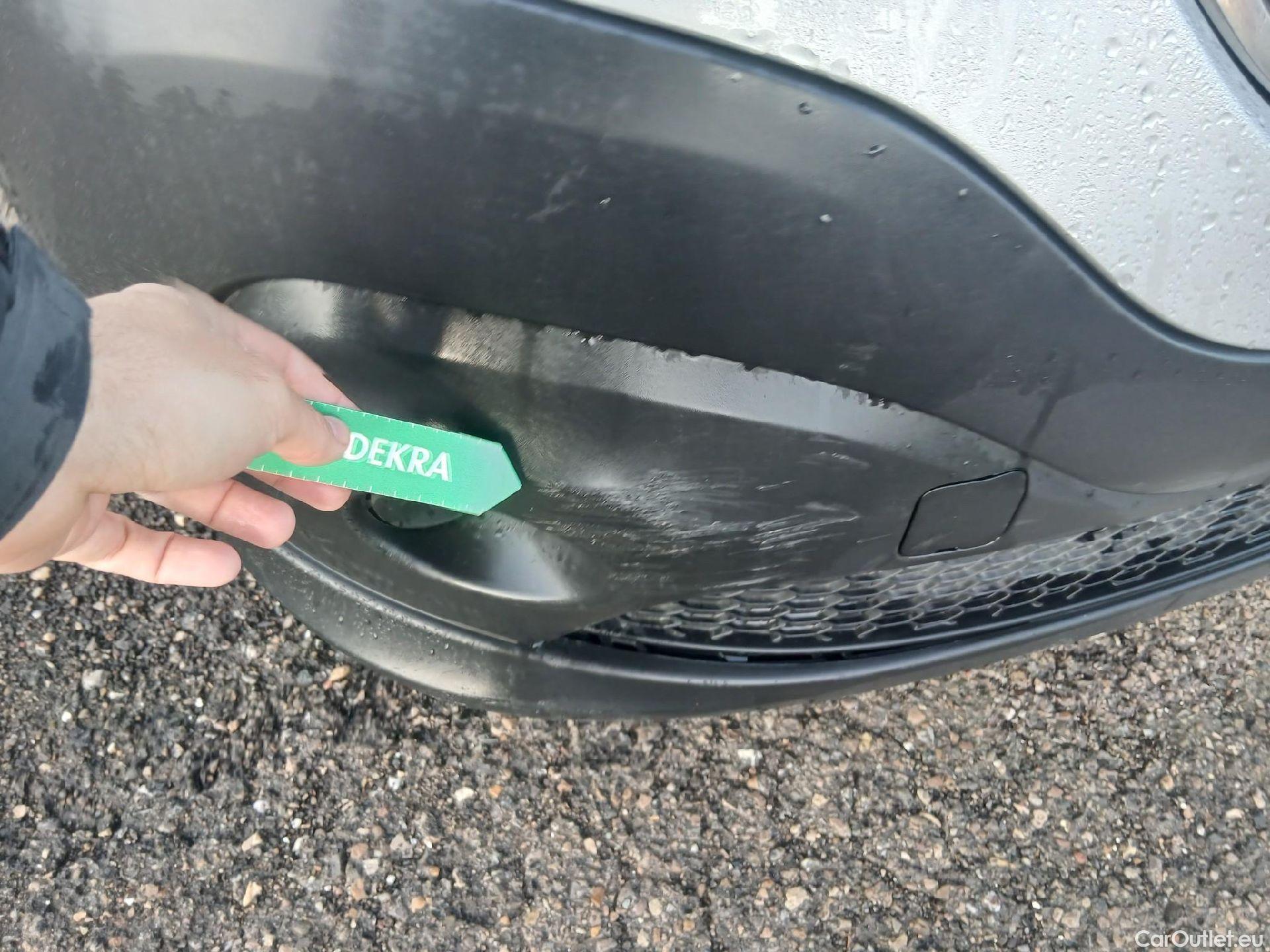  Renault  Trafic RENAULT  / 2019 / 4P / furgón Furgón 27 L1H1 Energy BluedCi 88 kW #4