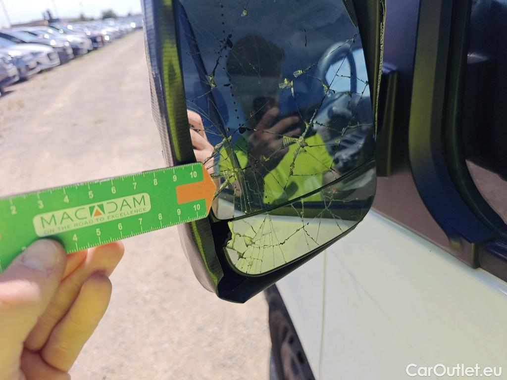  Renault  Trafic RENAULT  / 2019 / 4P / furgón Furgón 27 L1H1 Energy BluedCi 88 kW #8