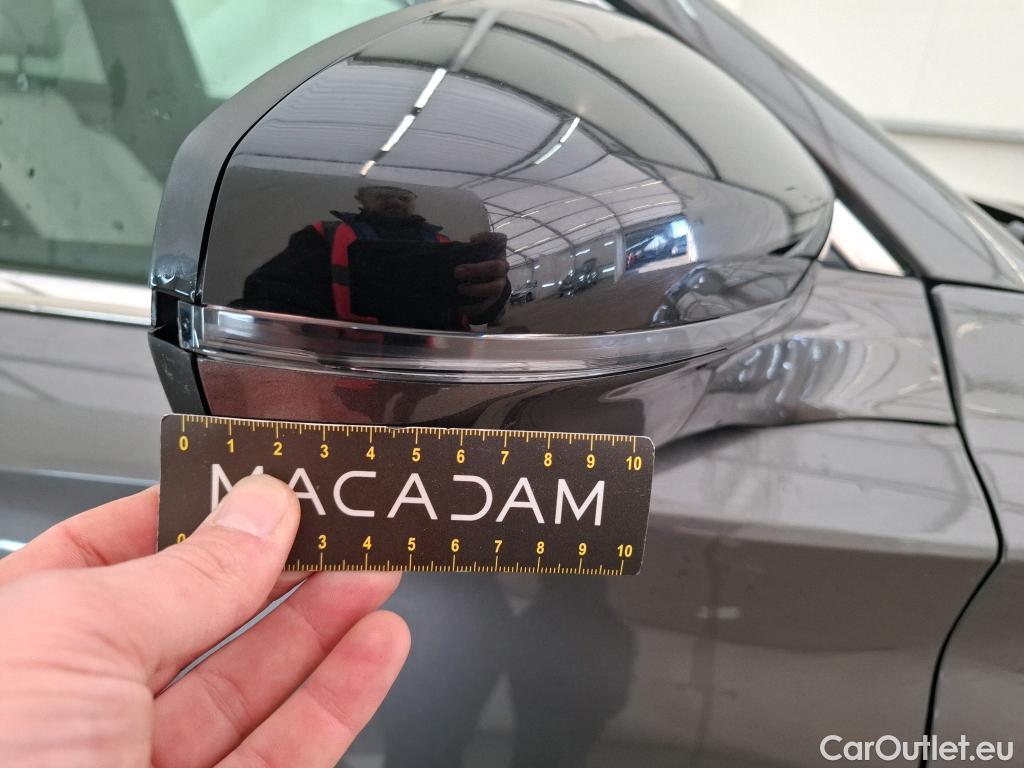  DS  DS7 DS DS 7 Crossback  2017  5P  SUV BlueHDi 130 Auto Executive #9