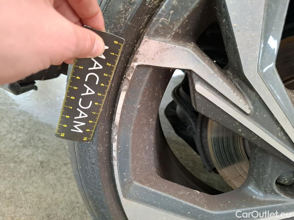  Audi  A3  Berline 35 TFSI S Line 1.5 TFSI 150CV BVM6 E6d #8