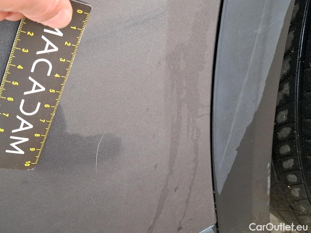  DS  DS7 DS DS 7 Crossback  2017  5P  SUV BlueHDi 130 Auto Executive #8