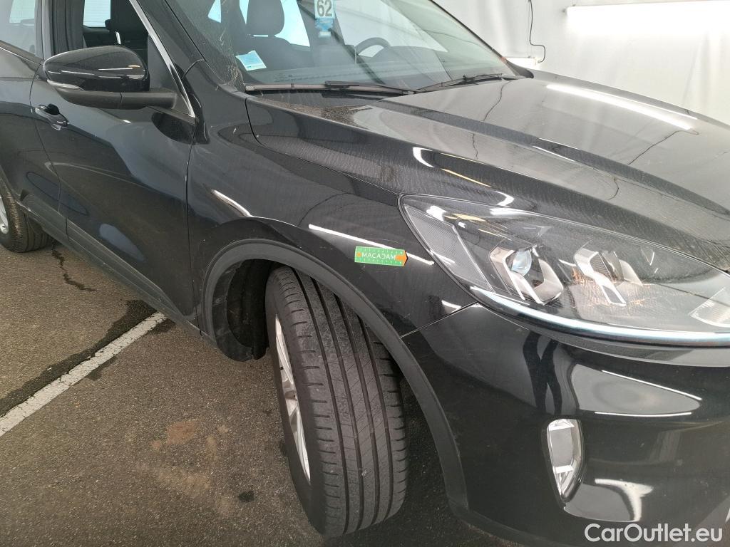  Ford  Kuga FORD  / 2019 / 5P / SUV 2.5 190 hybrid Flexifuel Pshift Titanium #1