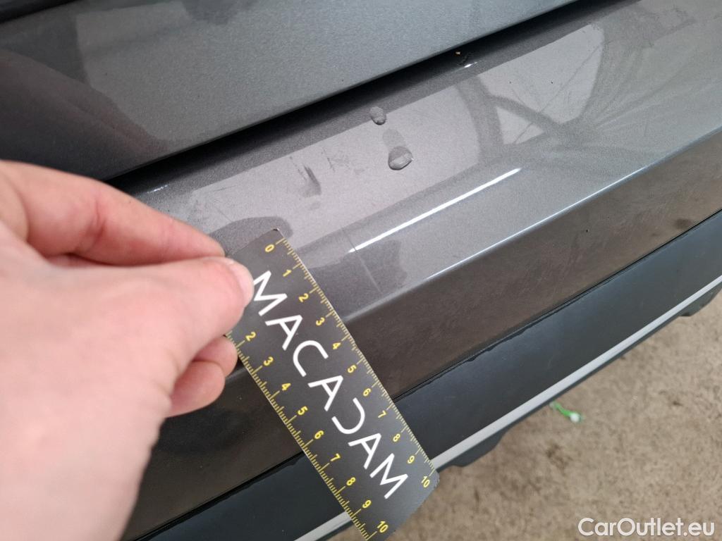  DS  DS7 DS DS 7 Crossback  2017  5P  SUV BlueHDi 130 Auto Executive #6