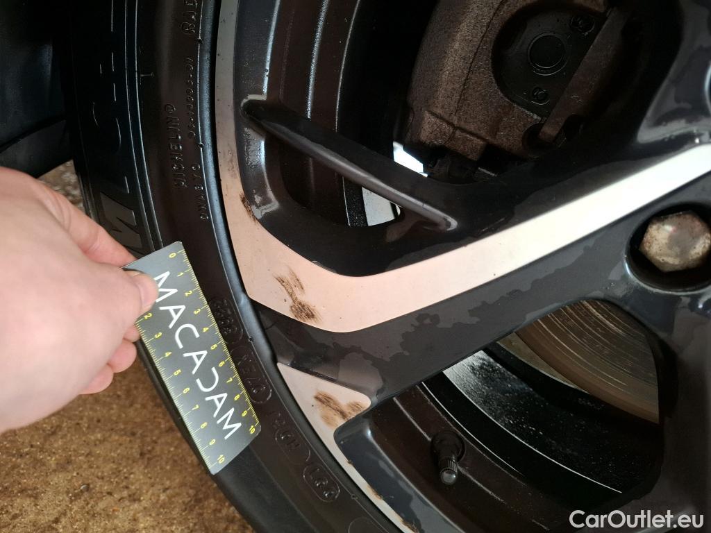  DS  DS7 DS DS 7 Crossback  2017  5P  SUV BlueHDi 130 Auto Executive #16