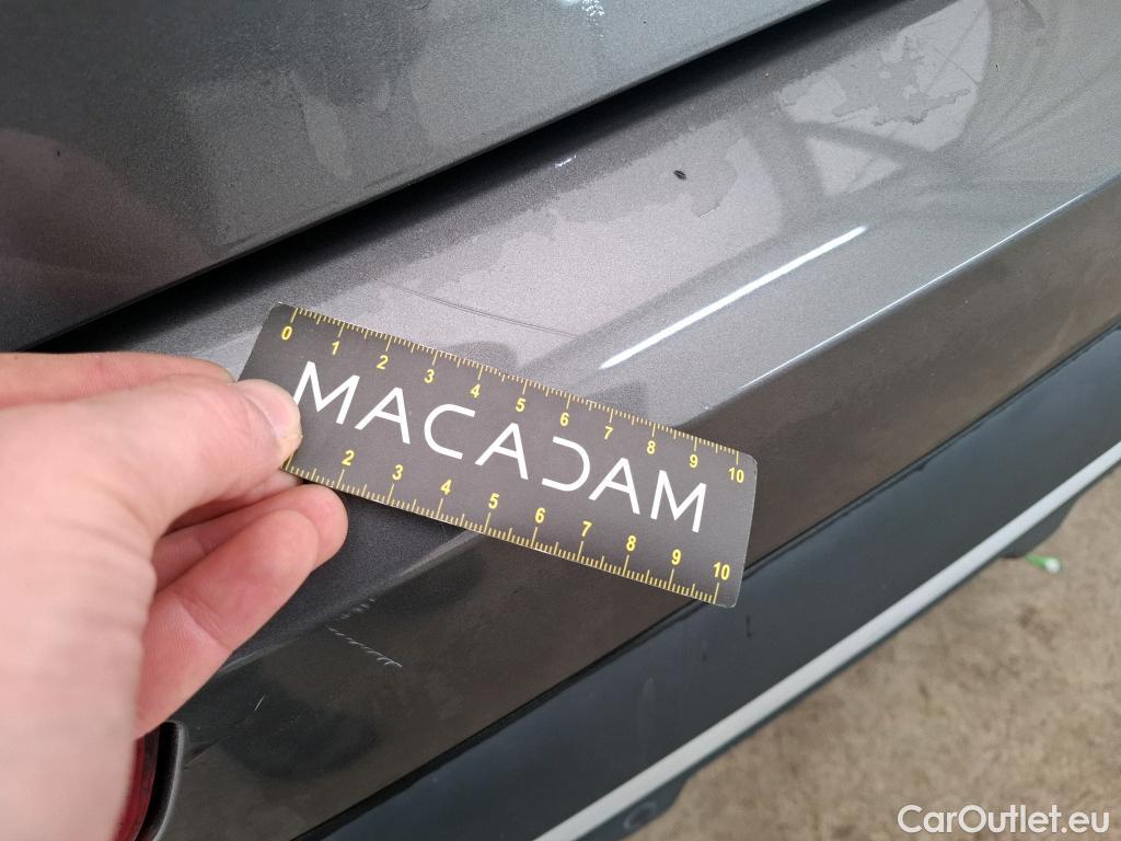  DS  DS7 DS DS 7 Crossback  2017  5P  SUV BlueHDi 130 Auto Executive #4