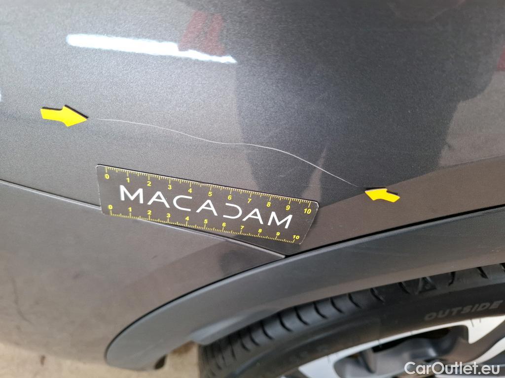  DS  DS7 DS DS 7 Crossback  2017  5P  SUV BlueHDi 130 Auto Executive #2