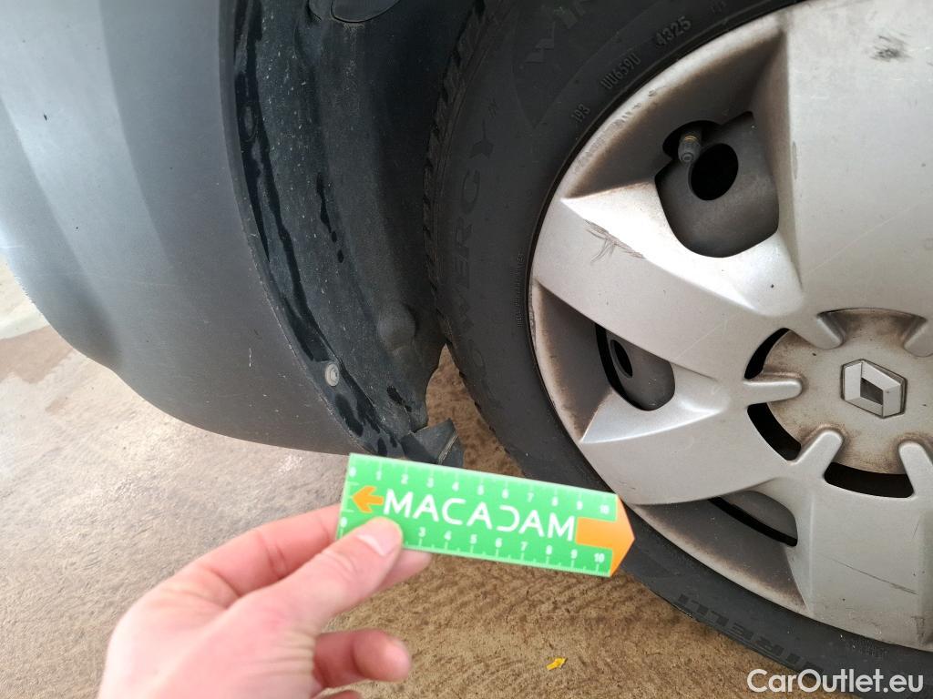  Renault  Kangoo  Express Maxi Extra (Série Spéciale) 1.5 dCi 90CV BVM5 E6 #33