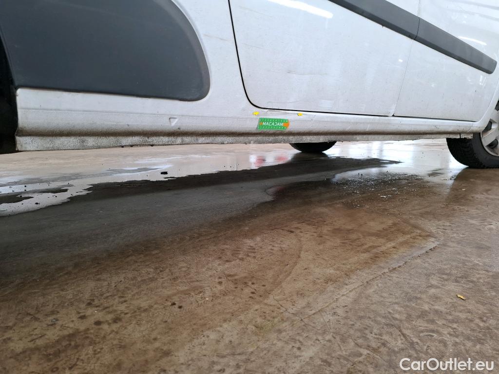  Renault  Kangoo  Express Maxi Extra (Série Spéciale) 1.5 dCi 90CV BVM5 E6 #20