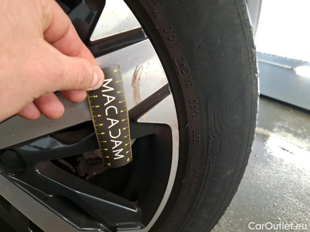  Peugeot  3008  Active Business 1.5 HDi 130CV BVA8 E6d #30