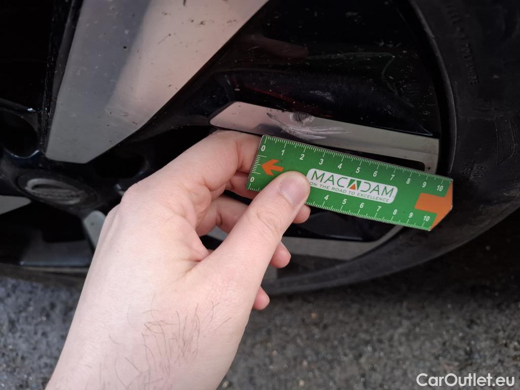  Nissan  Qashqai NISSAN  5p Crossover 1.2 DIG-T 115 Xtronic Tekna #19