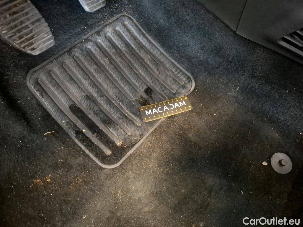  Peugeot  208  Allure Business 1.2 PureTech 110CV BVM6 E6dT #2