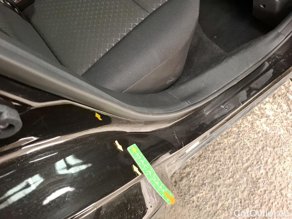  Nissan  Juke NISSAN  / 2019 / 5P / Crossover DIG-T 114 BVM6 Acenta #1