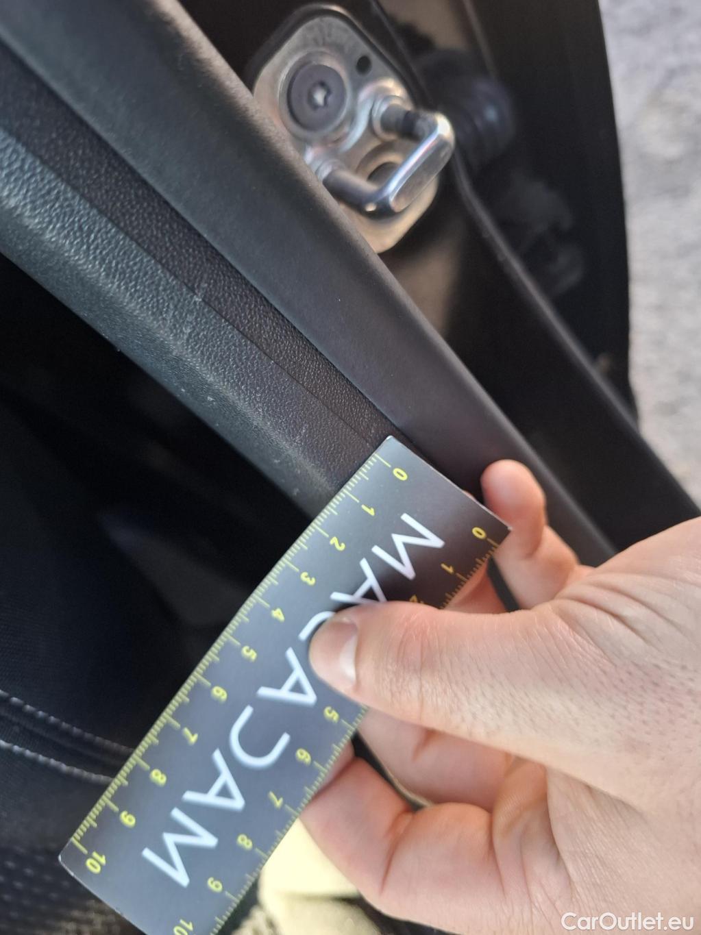  Peugeot  208  Allure Business 1.2 PureTech 110CV BVM6 E6dT #32