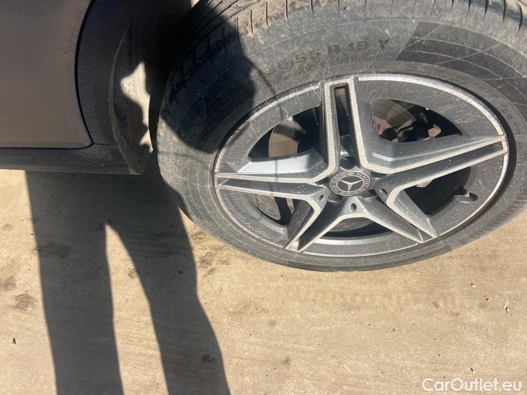  Mercedes  G-Klasee MERCEDES-BENZ Clase GLC / 2019 / 5P / todoterreno GLC 300 de 4MATIC #3