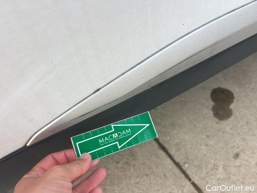  Peugeot  2008 PEUGEOT  / 2019 / 5P / todoterreno Allure Pack BlueHDI 81kW (110CV) (AC) #20