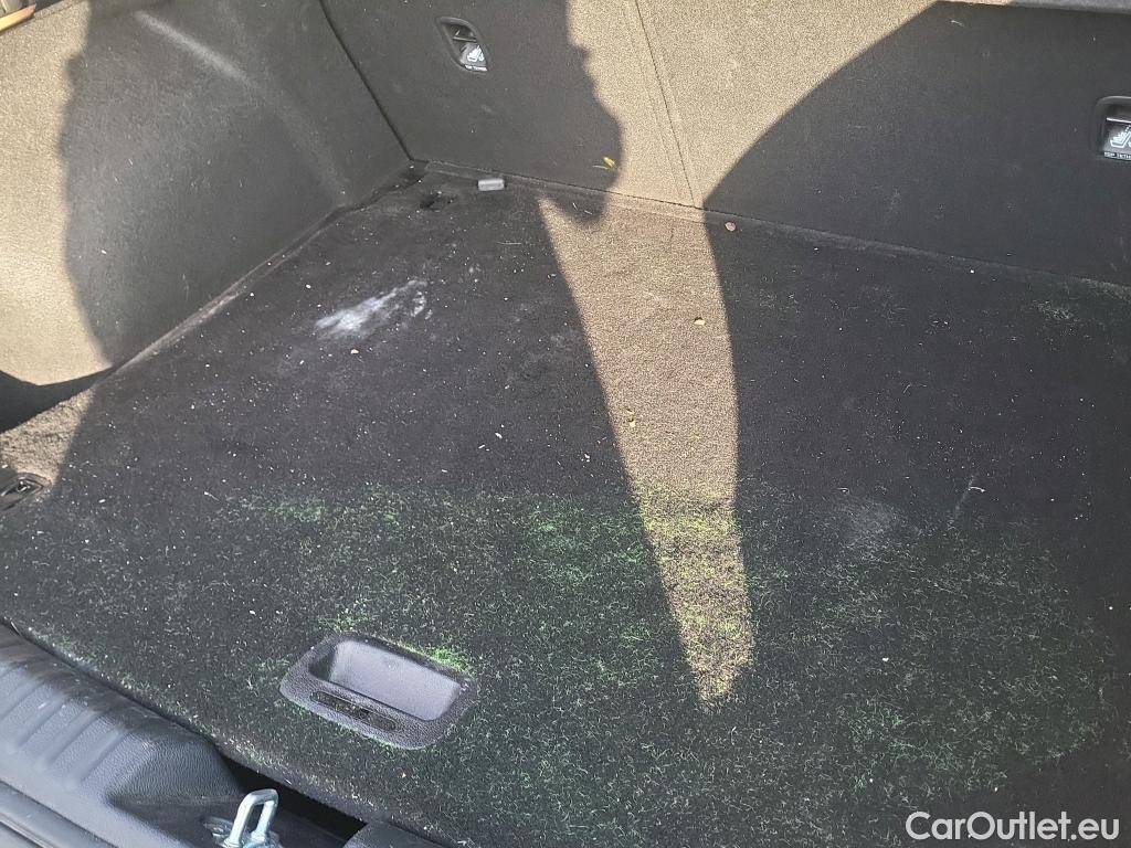  KIA  XCeed KIA  / 2019 / 5P / todoterreno 1.0 T-GDi Drive 88kW (120CV) #25