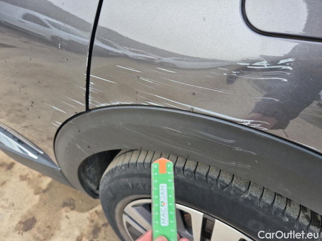  Peugeot  3008 PEUGEOT  Hybrid / 2020 / 5P / todoterreno 225 e-EAT8 Allure (AC2) #27