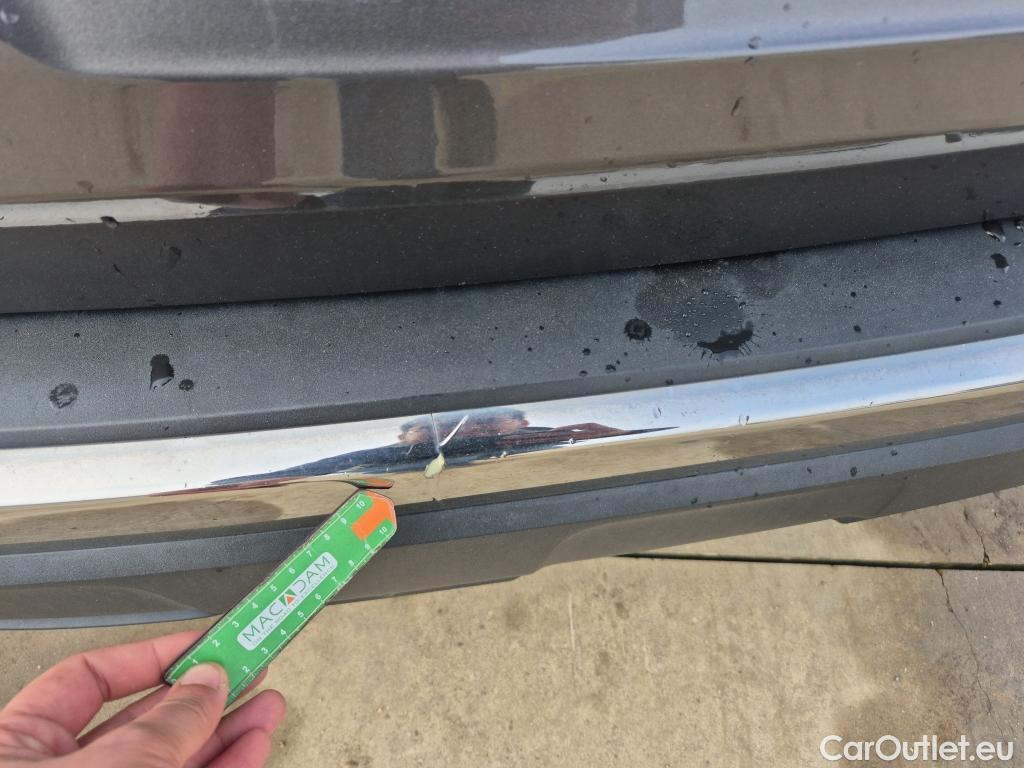  Peugeot  3008 PEUGEOT  Hybrid / 2020 / 5P / todoterreno 225 e-EAT8 Allure (AC2) #2