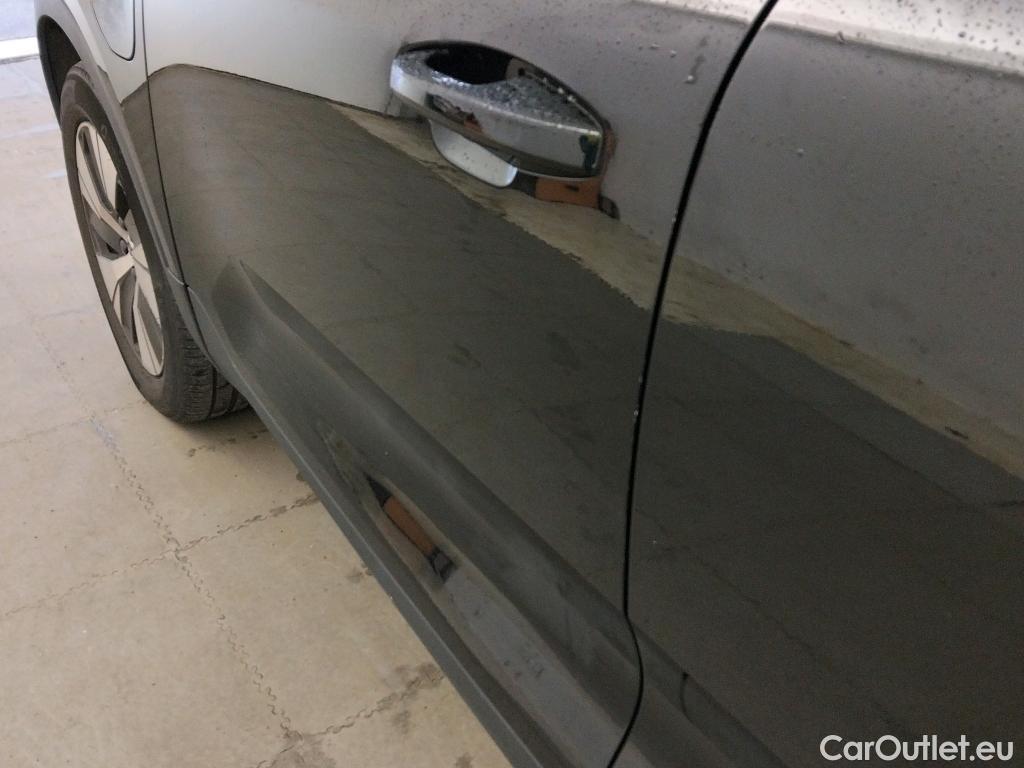  Volvo  XC 40 VOLVO XC40 / 2021 / 5P / todoterreno 1.5 T4 Recharge PHEV Core Auto #7