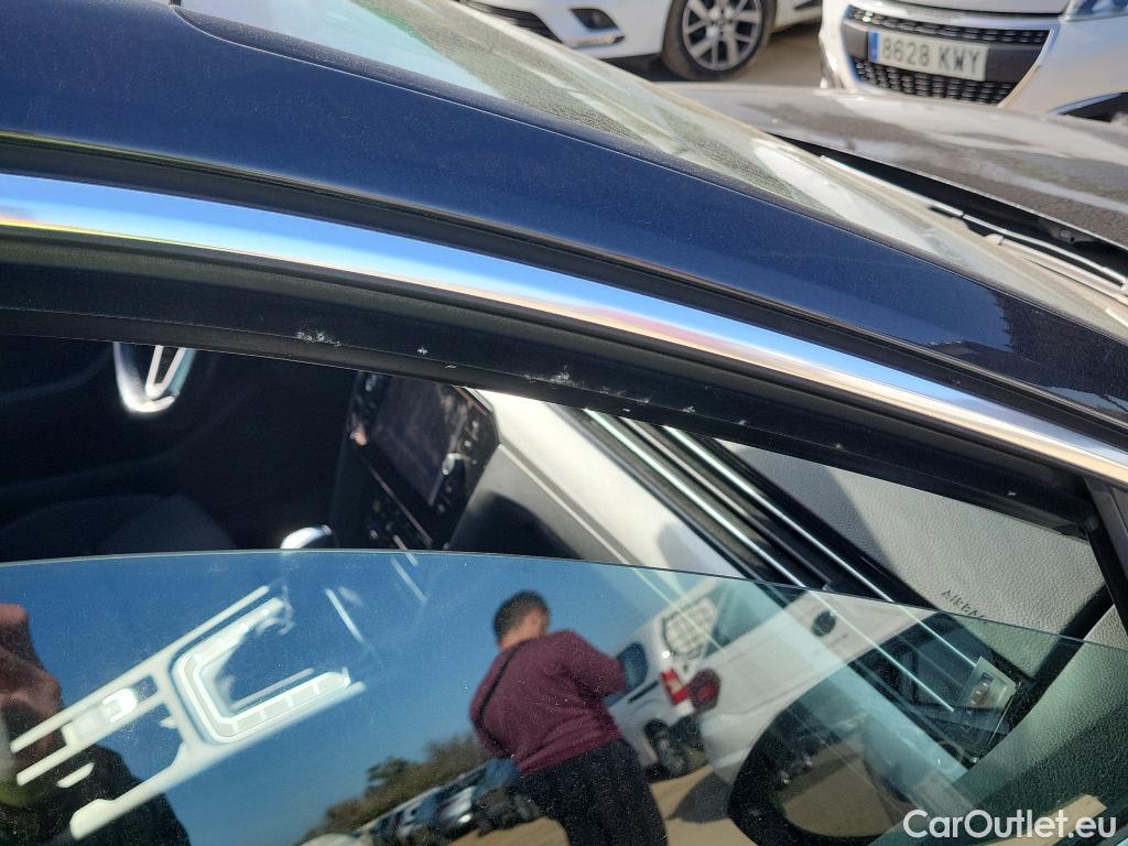  Volkswagen  Passat VOLKSWAGEN  / 2019 / 5P / familiar Variant Executive 2.0 TDI 110kW DSG #1