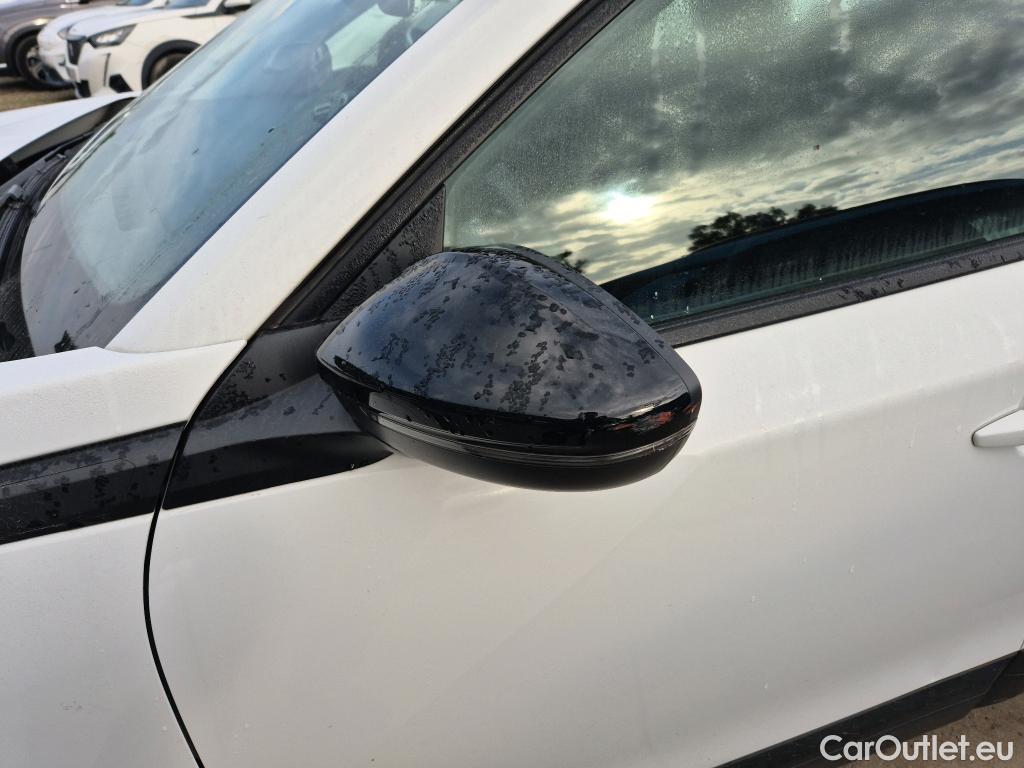  Peugeot  2008 PEUGEOT  / 2019 / 5P / todoterreno Active Pack BlueHDI 81kW (110CV) #14