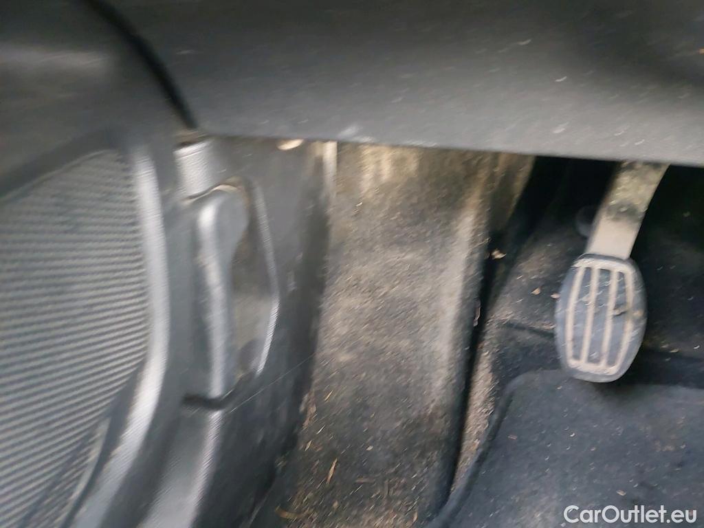  Peugeot  2008 PEUGEOT  / 2019 / 5P / todoterreno Allure BlueHDI 81kW (110CV) #1