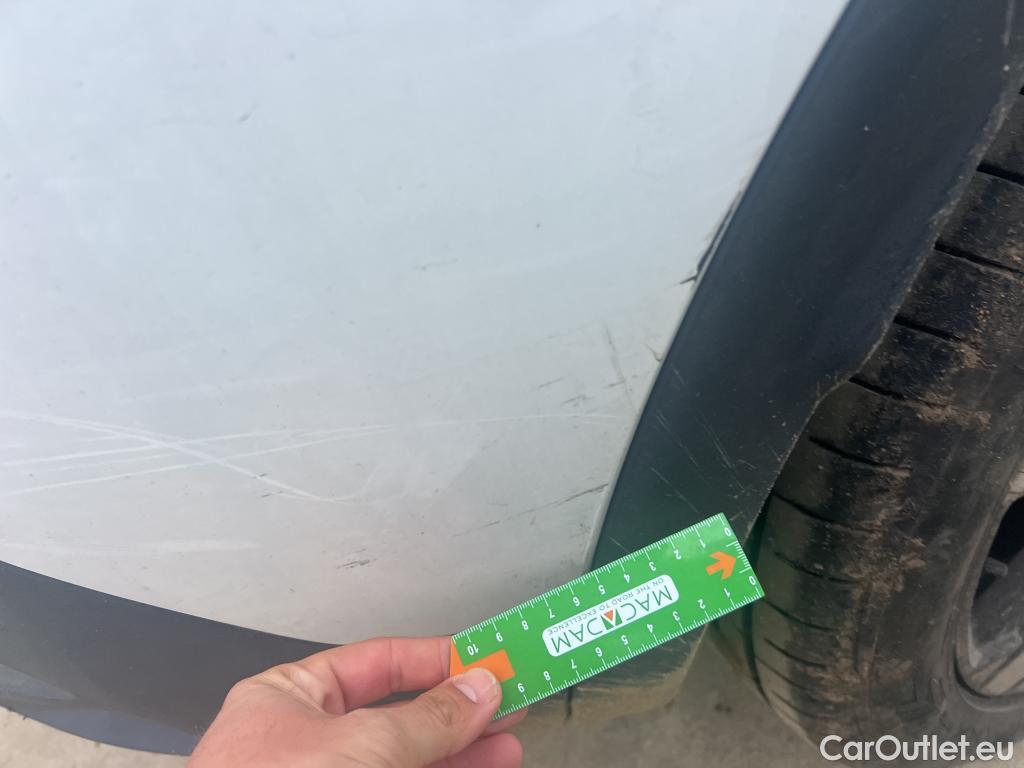  Peugeot  3008 PEUGEOT  / 2016 / 5P / todoterreno 1.5 BlueHDi 96kW (130CV) S&S Allure EAT8 #51