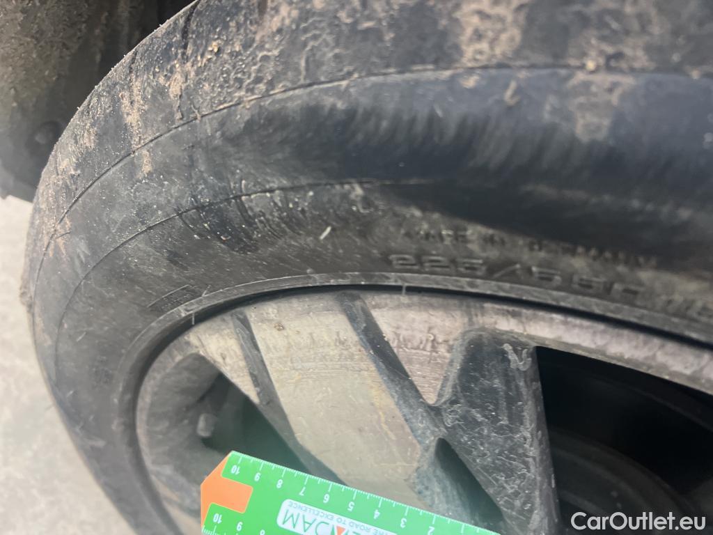  Peugeot  3008 PEUGEOT  / 2016 / 5P / todoterreno 1.5 BlueHDi 96kW (130CV) S&S Allure EAT8 #15