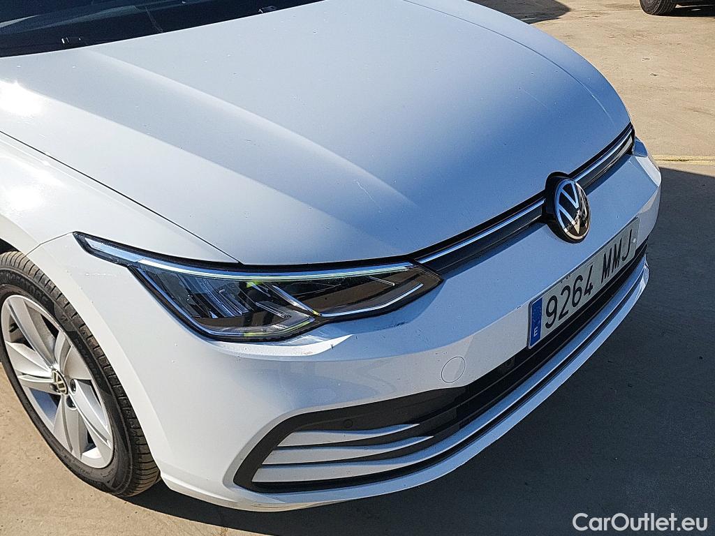  Volkswagen  Golf  VOLKSWAGEN / 2020 / 5P / berlina con portón Life 1.0 eTSI 81kW (110CV) DSG #1