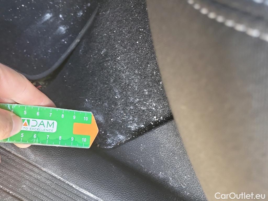  Volkswagen  Passat VOLKSWAGEN  / 2019 / 5P / familiar Variant Executive 2.0 TDI 110kW DSG #8