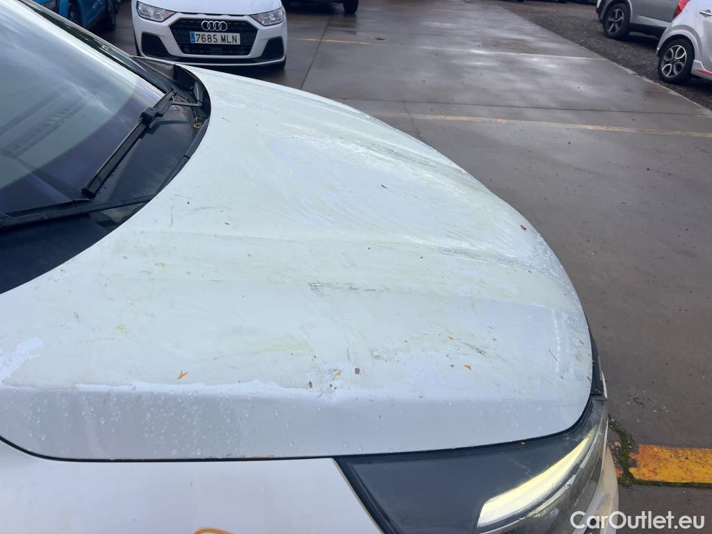  Renault  Captur RENAULT  / 2020 / 5P / todoterreno Zen E-TECH Híbrido enchufable 160cv #4