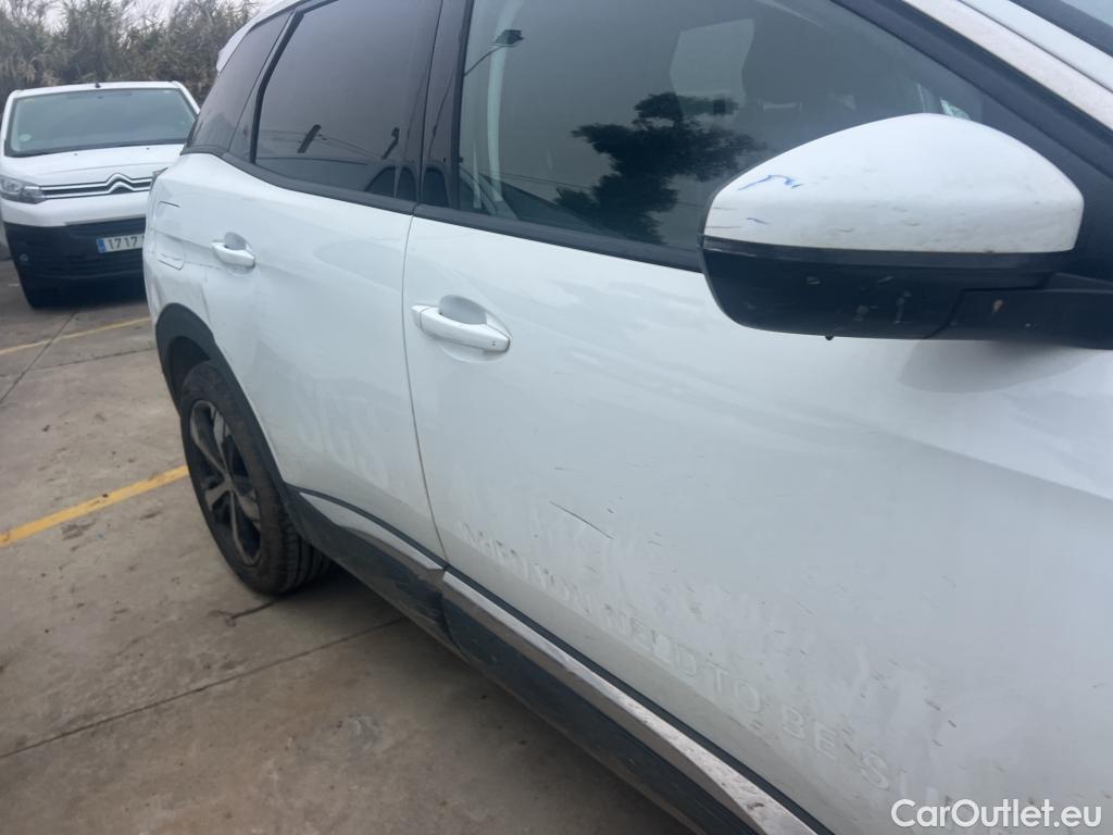  Peugeot  3008 PEUGEOT  / 2016 / 5P / todoterreno 1.5 BlueHDi 96kW (130CV) S&S Allure EAT8 #30