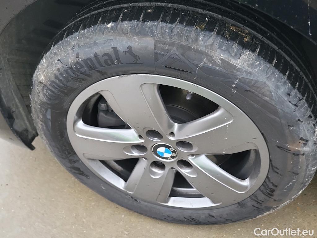  Bmw  Serie 1 BMW  / 2019 / 5P / berlina con portón 118i #8